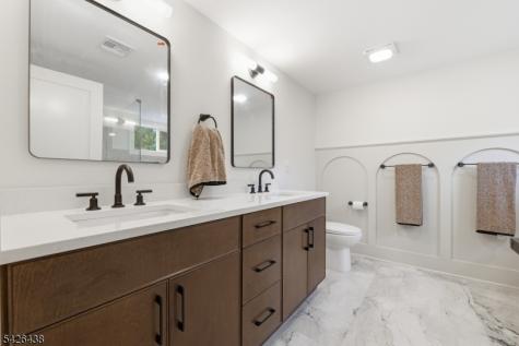 11 Cobane Terrace West Orange NJ 07052