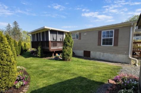 102 New Street Oxford NJ 07863