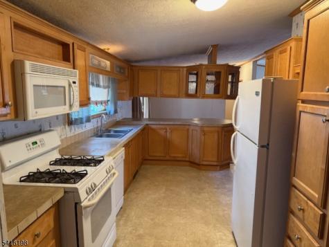 102 New Street Oxford NJ 07863