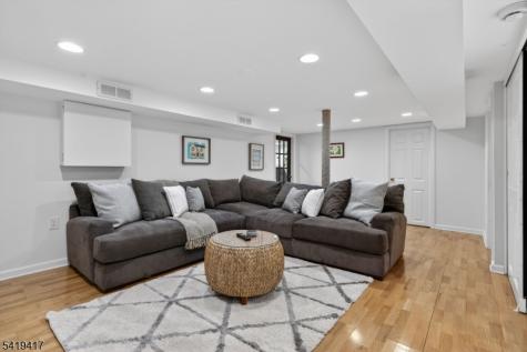 20 Parkview Drive Millburn NJ 07041