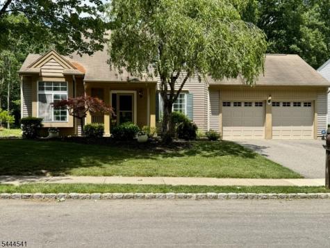 20 Winding Brook Lane Jefferson NJ 07438