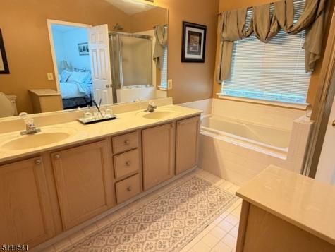 20 Winding Brook Lane Jefferson NJ 07438