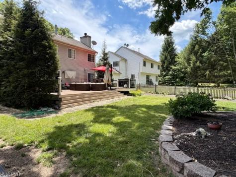 20 Winding Brook Lane Jefferson NJ 07438