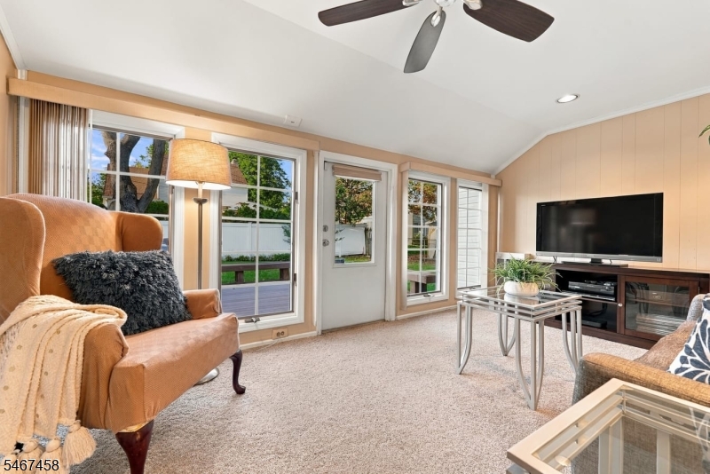 1841 Quaker Way Union NJ 07083