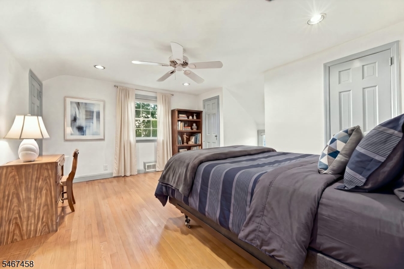 1841 Quaker Way Union NJ 07083
