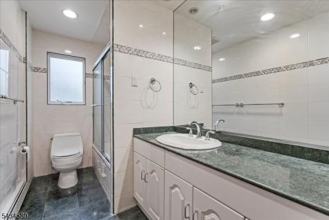 9 Arthur Terrace Livingston NJ 07039