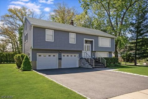 9 Arthur Terrace Livingston NJ 07039