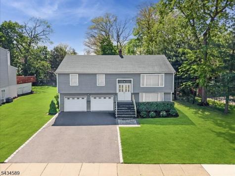 9 Arthur Terrace Livingston NJ 07039