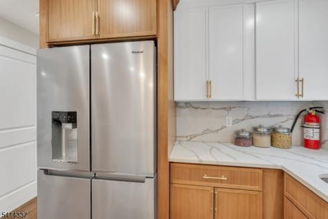 326 Saint Cloud Avenue West Orange NJ 07052