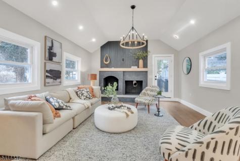 326 Saint Cloud Avenue West Orange NJ 07052