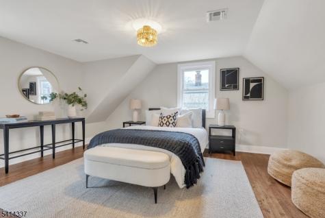 326 Saint Cloud Avenue West Orange NJ 07052