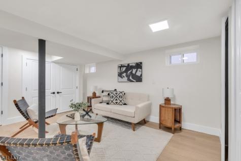 326 Saint Cloud Avenue West Orange NJ 07052