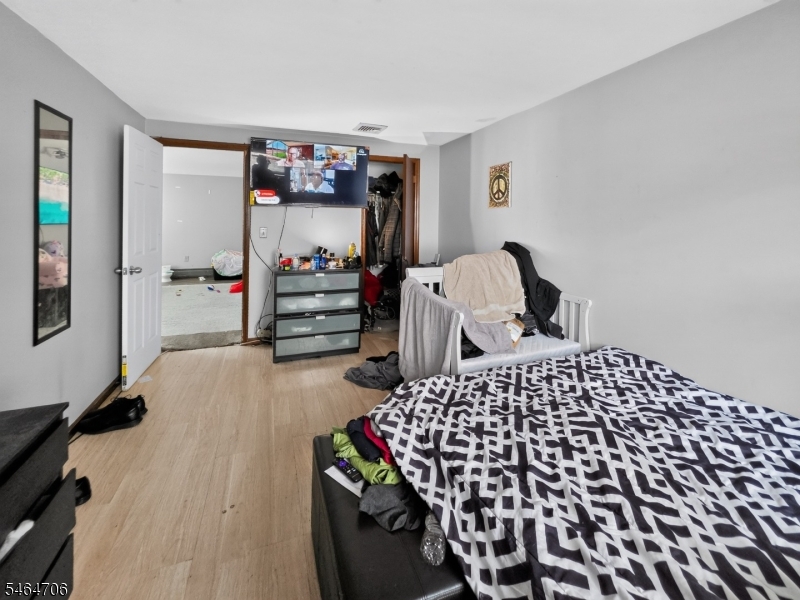 2393 Steuben Street Union NJ 07083