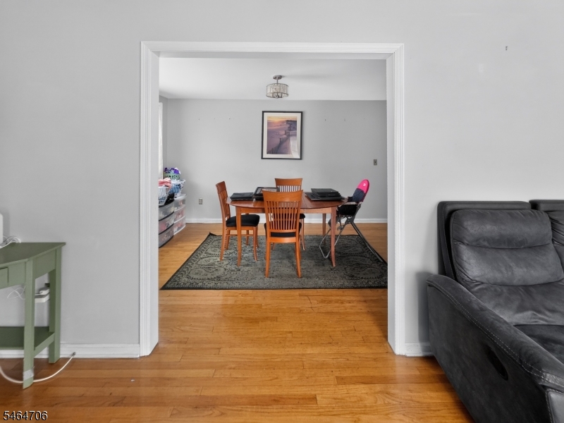 2393 Steuben Street Union NJ 07083