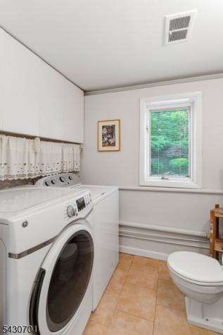 1 Winding Way North Caldwell NJ 07006