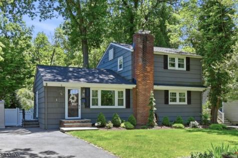 36 Calumet Avenue Oakland NJ 07436