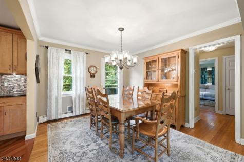 36 Calumet Avenue Oakland NJ 07436
