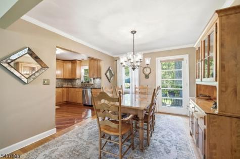 36 Calumet Avenue Oakland NJ 07436