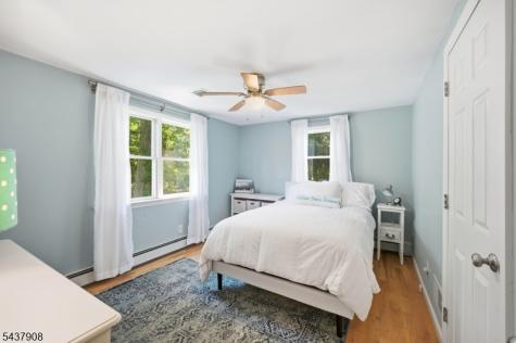 36 Calumet Avenue Oakland NJ 07436
