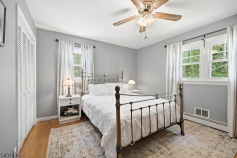 36 Calumet Avenue Oakland NJ 07436