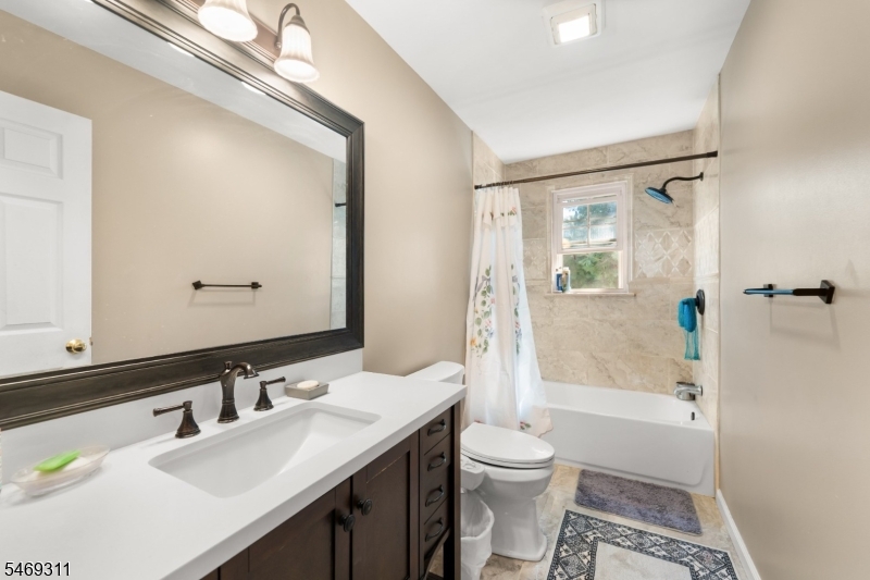 38 Bailey Park Drive Frankford NJ 07822