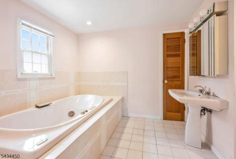 26 Fischer Avenue Nutley NJ 07110