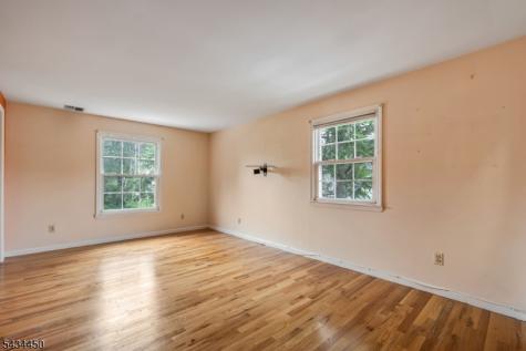 26 Fischer Avenue Nutley NJ 07110