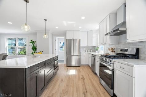 402 Riverview Avenue North Arlington NJ 07031