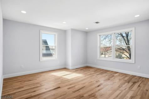 402 Riverview Avenue North Arlington NJ 07031