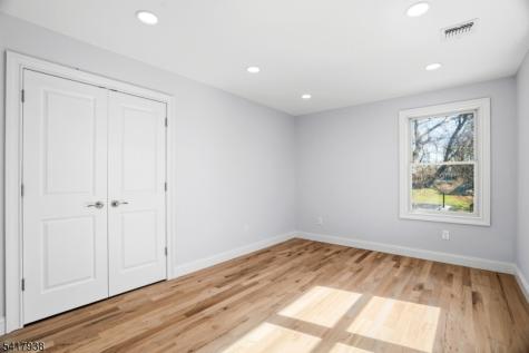 402 Riverview Avenue North Arlington NJ 07031