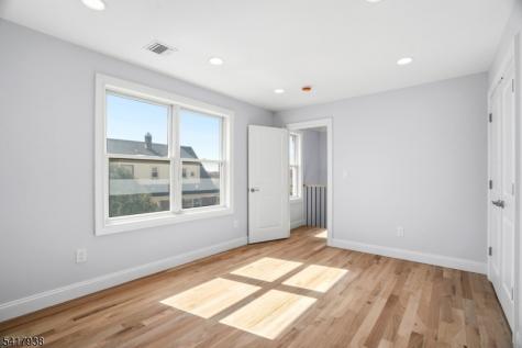 402 Riverview Avenue North Arlington NJ 07031