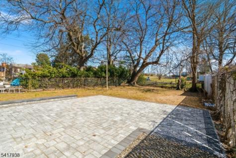 402 Riverview Avenue North Arlington NJ 07031