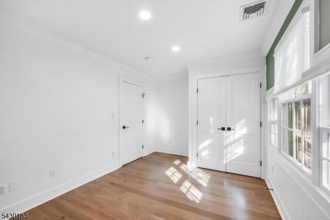 63 Park Avenue Wyckoff NJ 07481