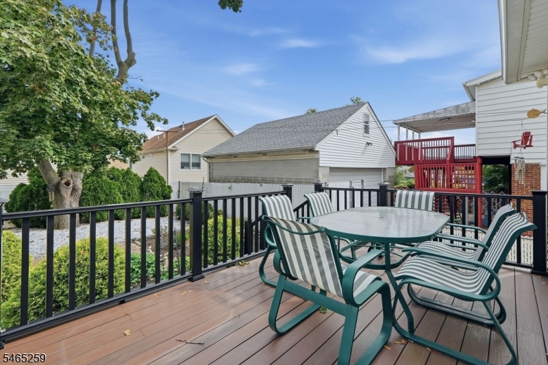 112 Jefferson Place Totowa NJ 07512