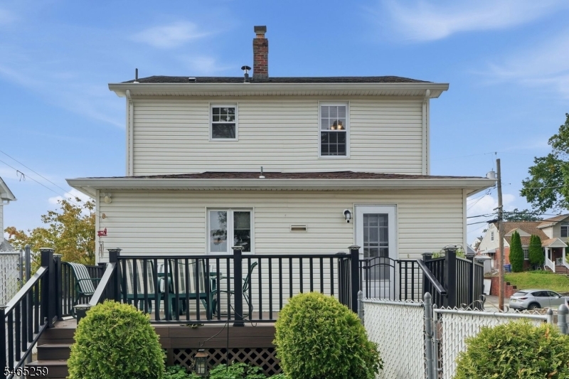 112 Jefferson Place Totowa NJ 07512