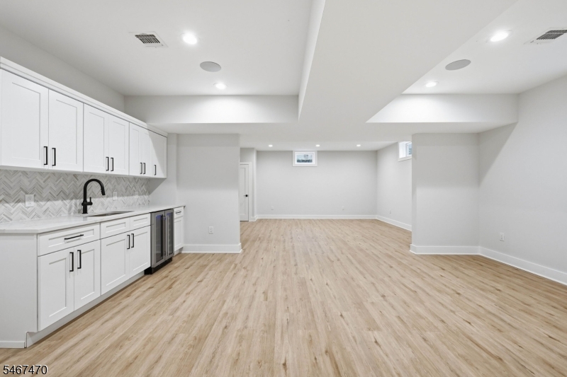50 W Hobart Gap Road Livingston NJ 07039