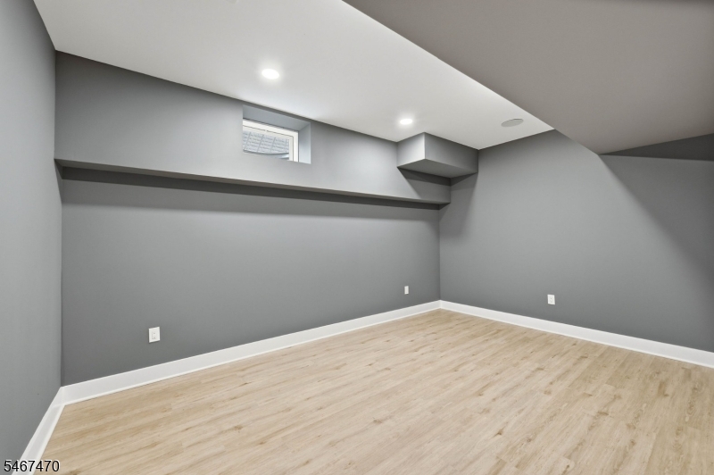 50 W Hobart Gap Road Livingston NJ 07039