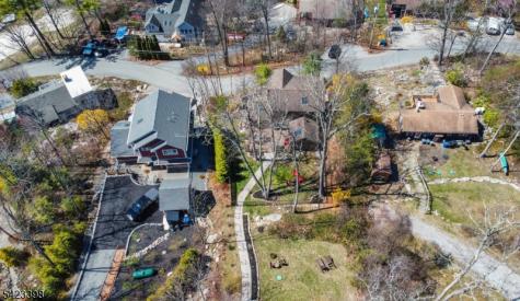 1046 Lakeside Drive E Vernon NJ 07422
