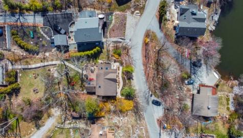1046 Lakeside Drive E Vernon NJ 07422