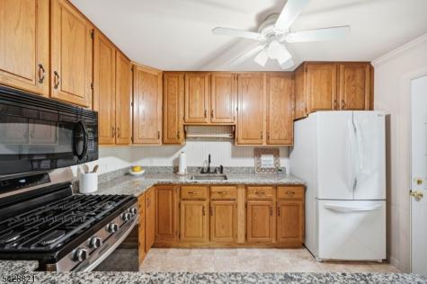 15 Fairview Avenue Newton NJ 07860