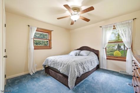 15 Fairview Avenue Newton NJ 07860