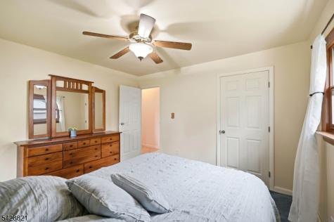 15 Fairview Avenue Newton NJ 07860