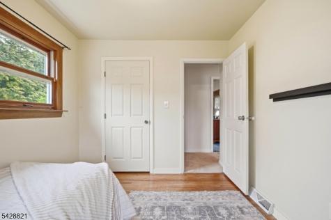 15 Fairview Avenue Newton NJ 07860