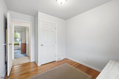 15 Fairview Avenue Newton NJ 07860