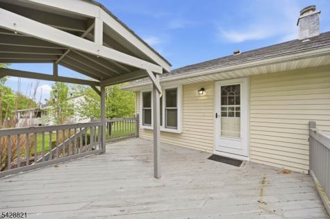 15 Fairview Avenue Newton NJ 07860