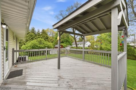 15 Fairview Avenue Newton NJ 07860