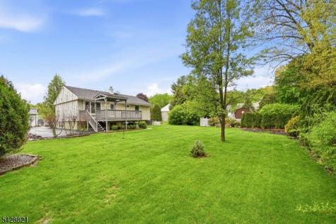 15 Fairview Avenue Newton NJ 07860