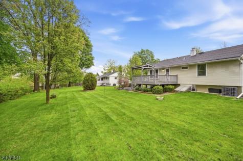 15 Fairview Avenue Newton NJ 07860