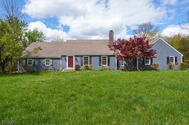 208 Mountain Road East Amwell NJ 08551