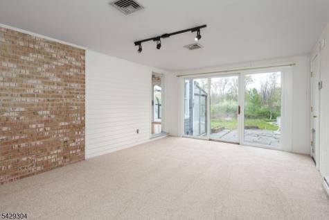 208 Mountain Road East Amwell NJ 08551